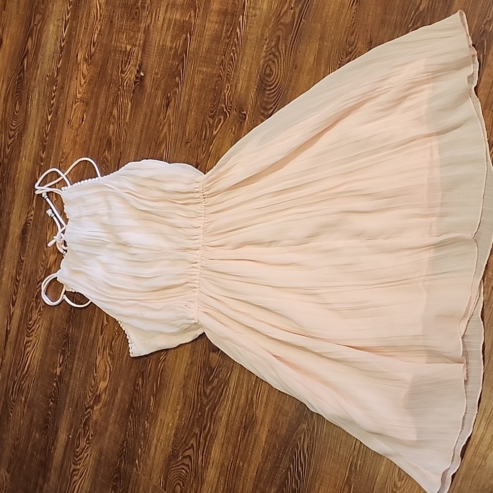 Small Abercrombie & Fitch pink dress